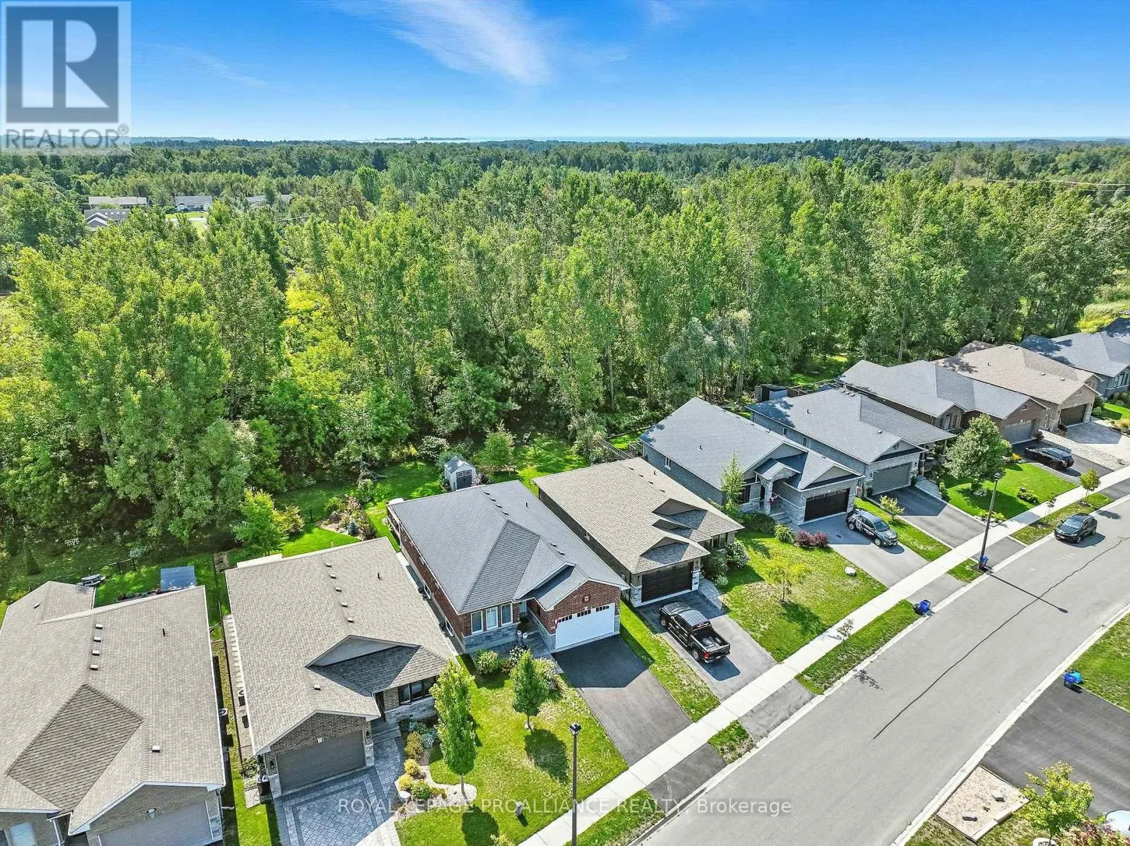 82 ROYAL GALA DRIVE