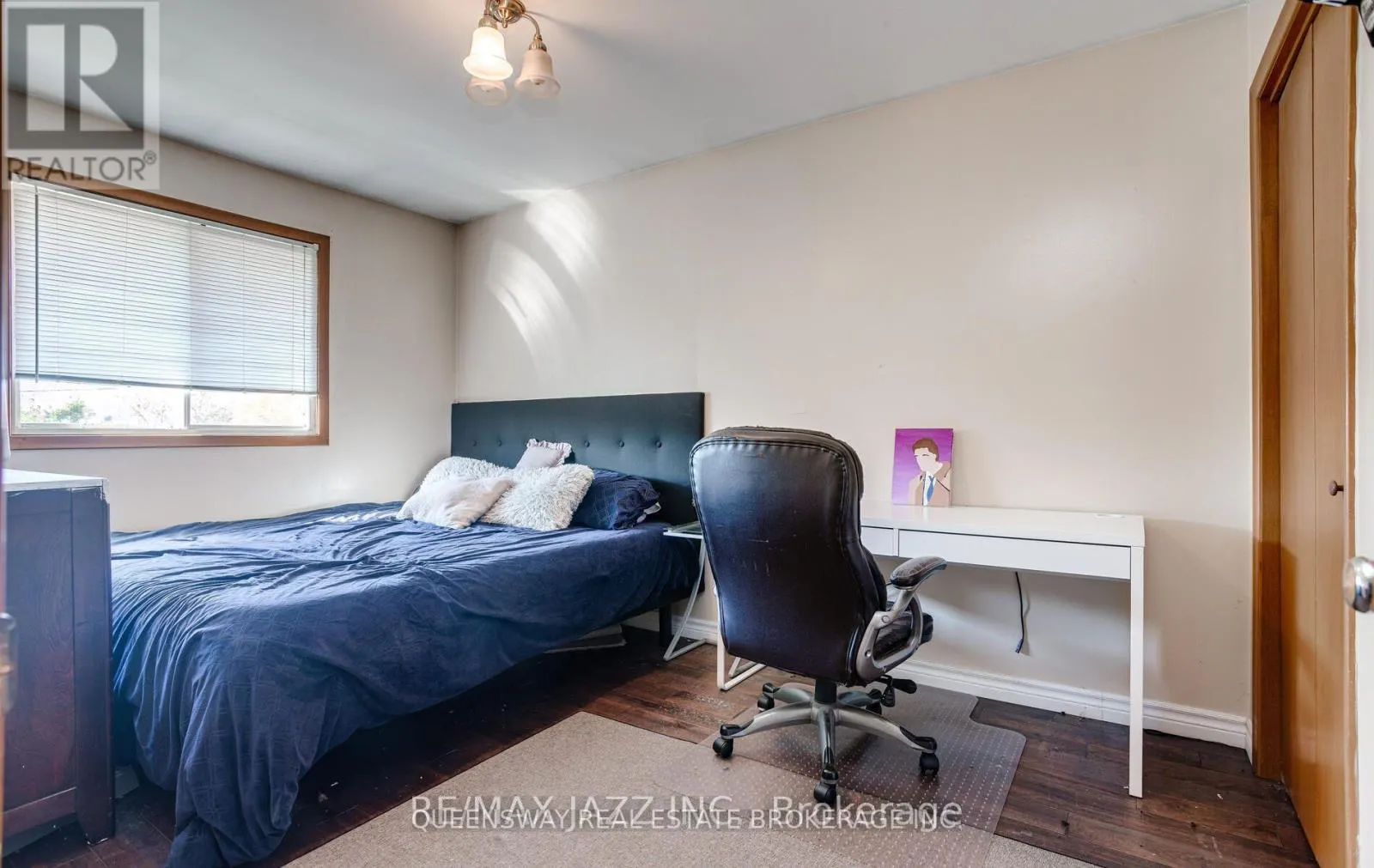 54 ROSLIN ROAD