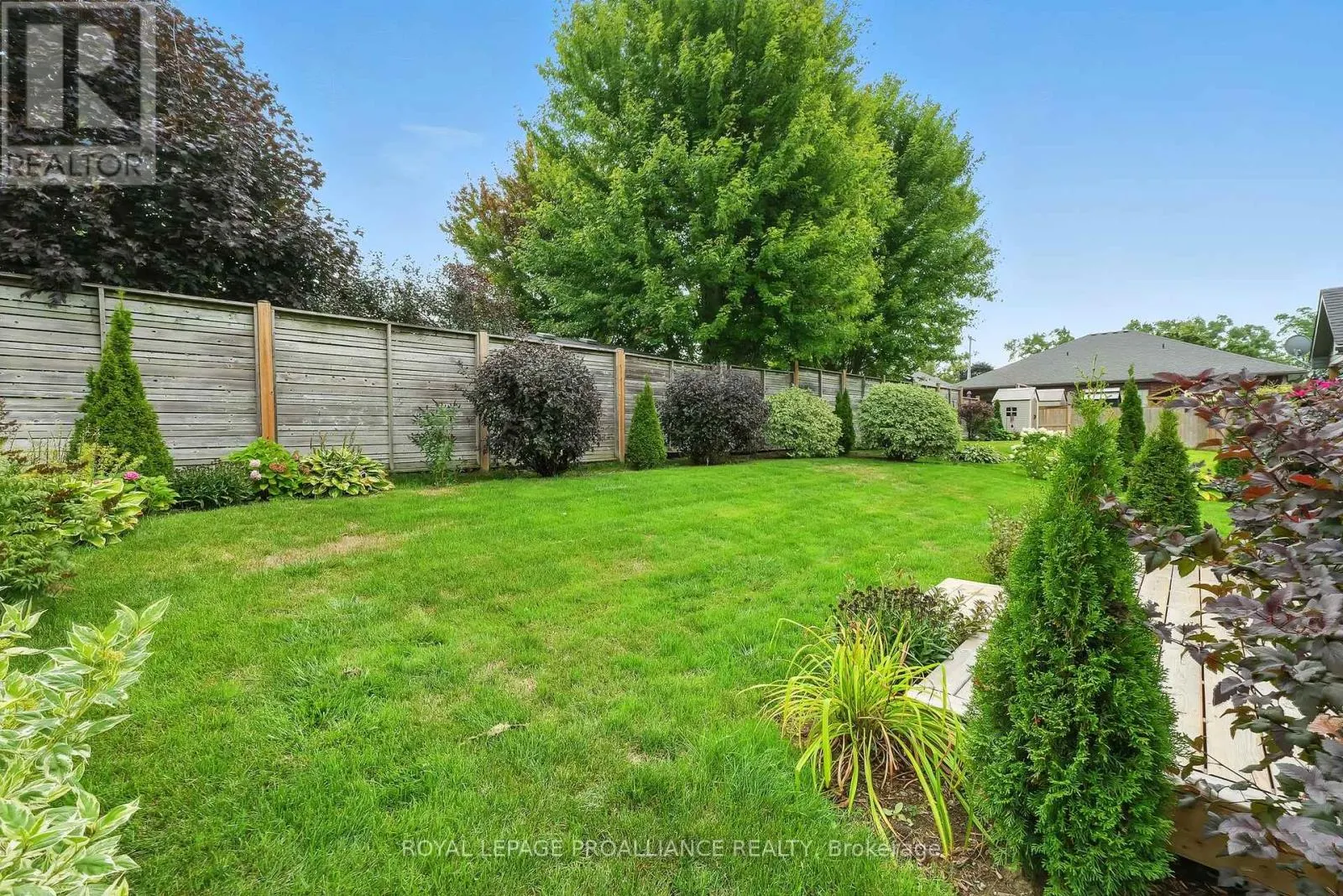 29 ROSSLYN DRIVE