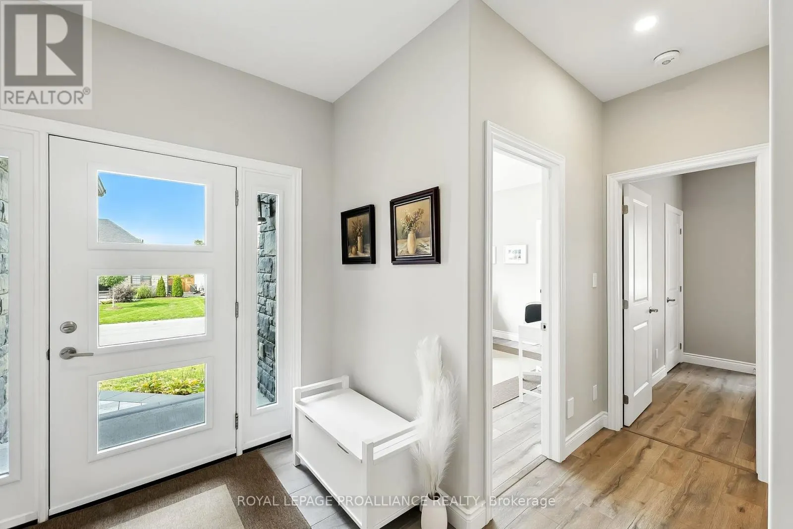 29 ROSSLYN DRIVE