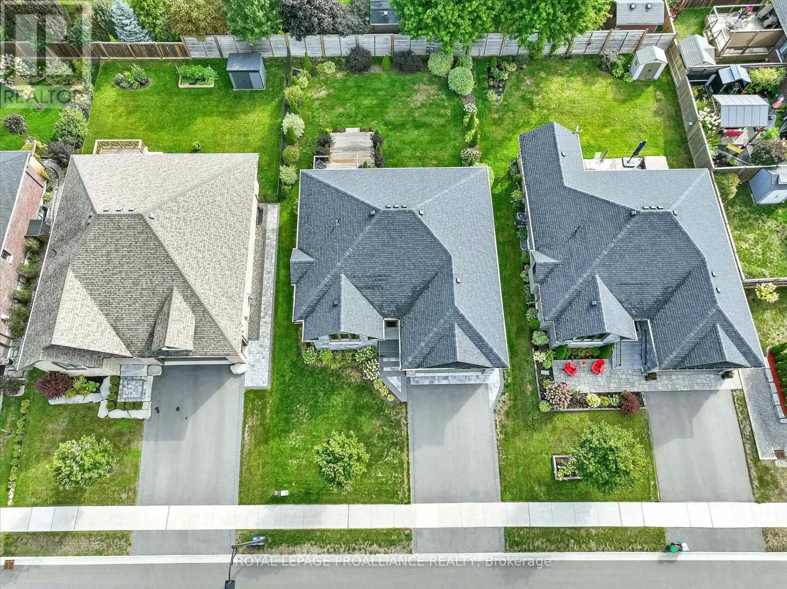 29 ROSSLYN DRIVE