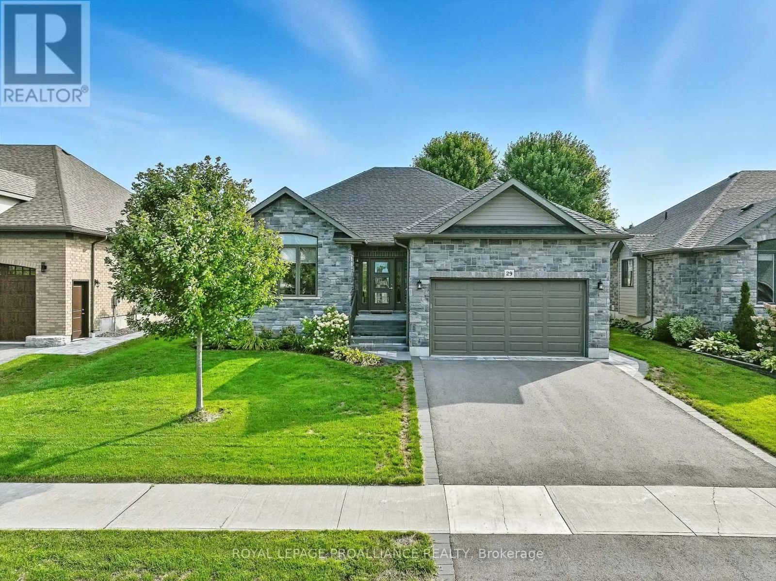 29 ROSSLYN DRIVE