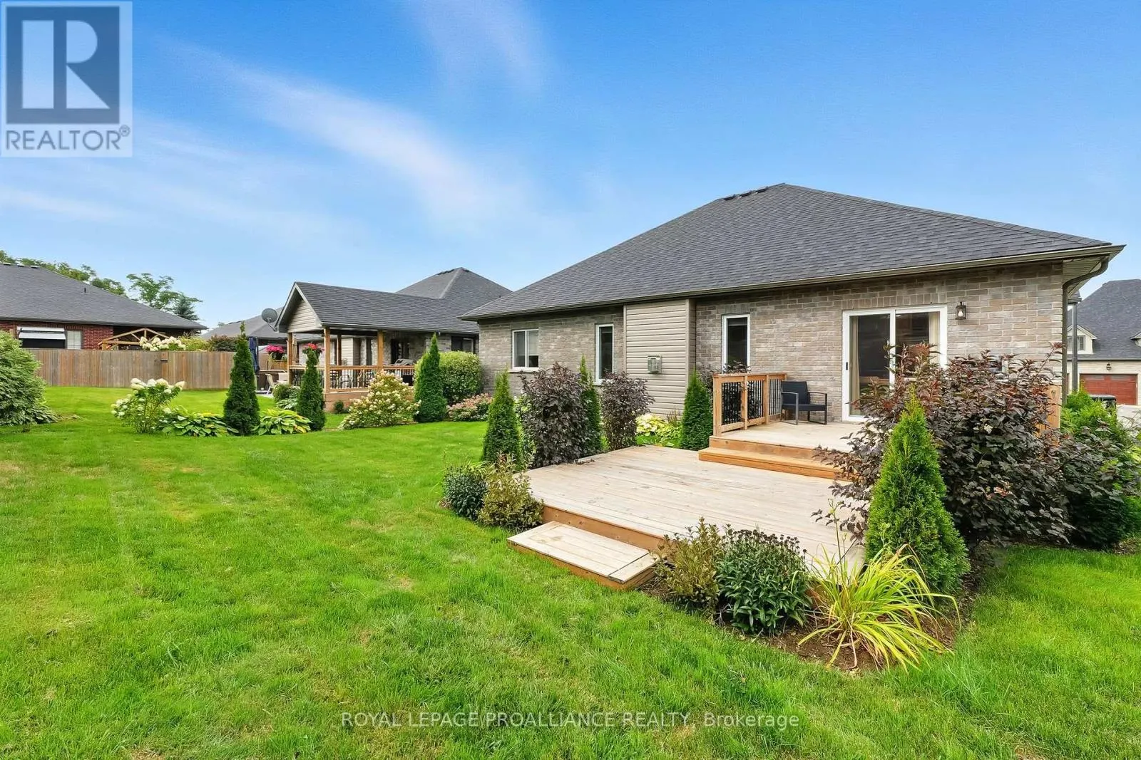 29 ROSSLYN DRIVE