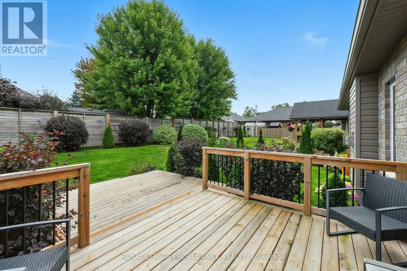 29 ROSSLYN DRIVE