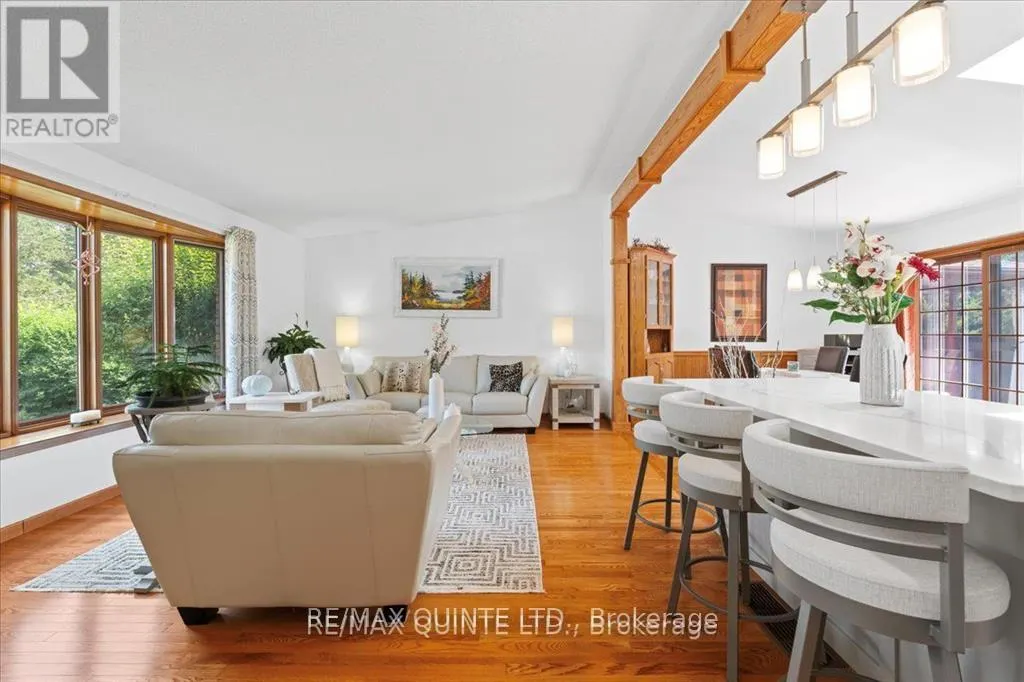 338 SUNRISE DRIVE