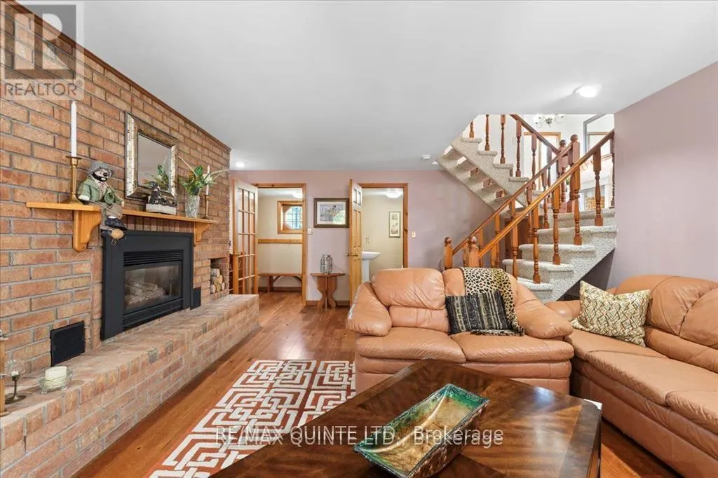 338 SUNRISE DRIVE