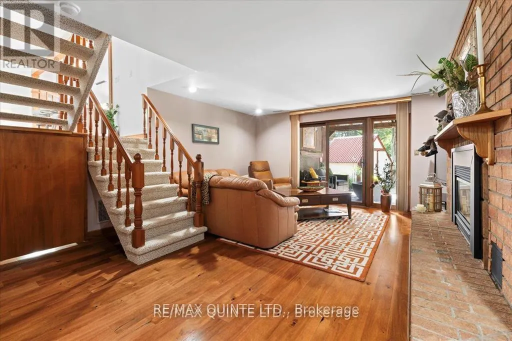 338 SUNRISE DRIVE