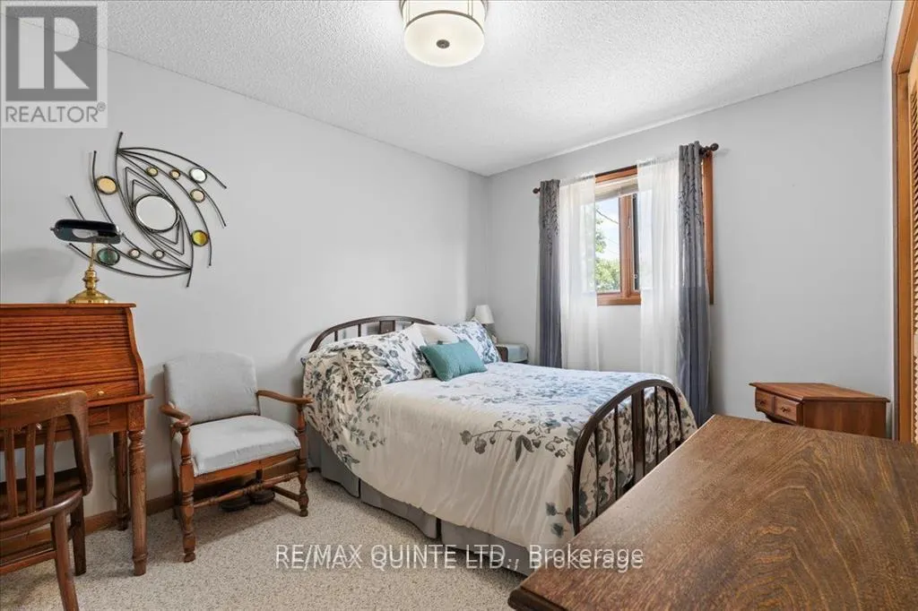 338 SUNRISE DRIVE
