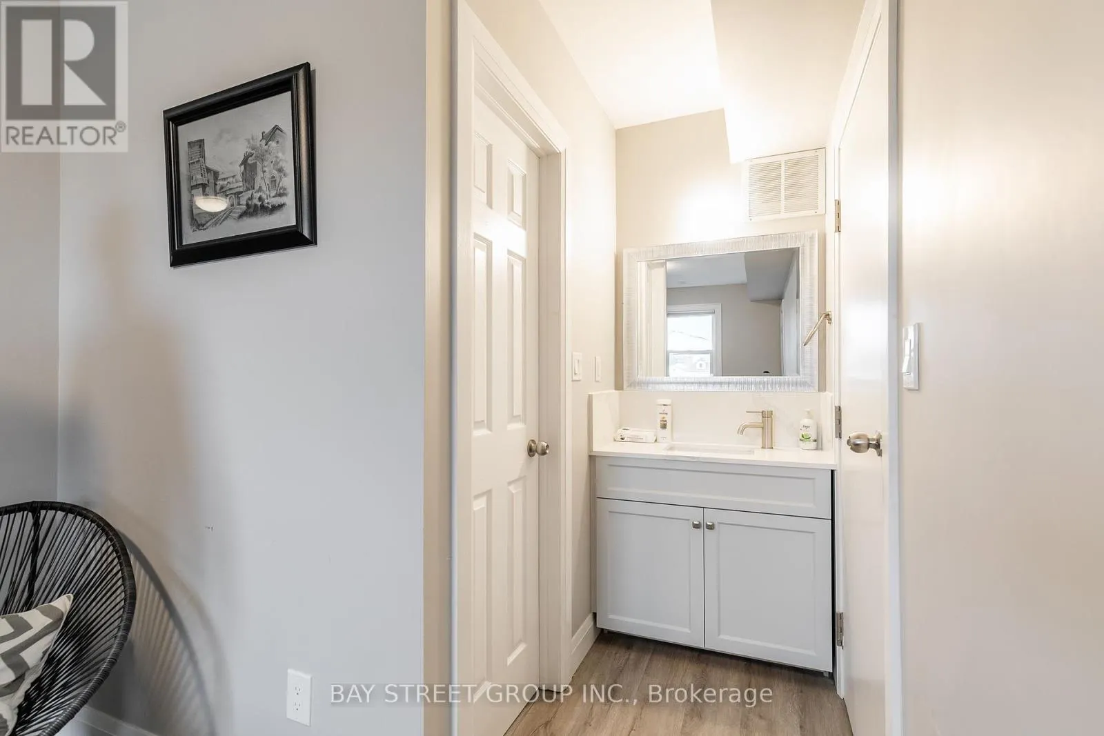 UNIT B - 5757 STANLEY AVENUE