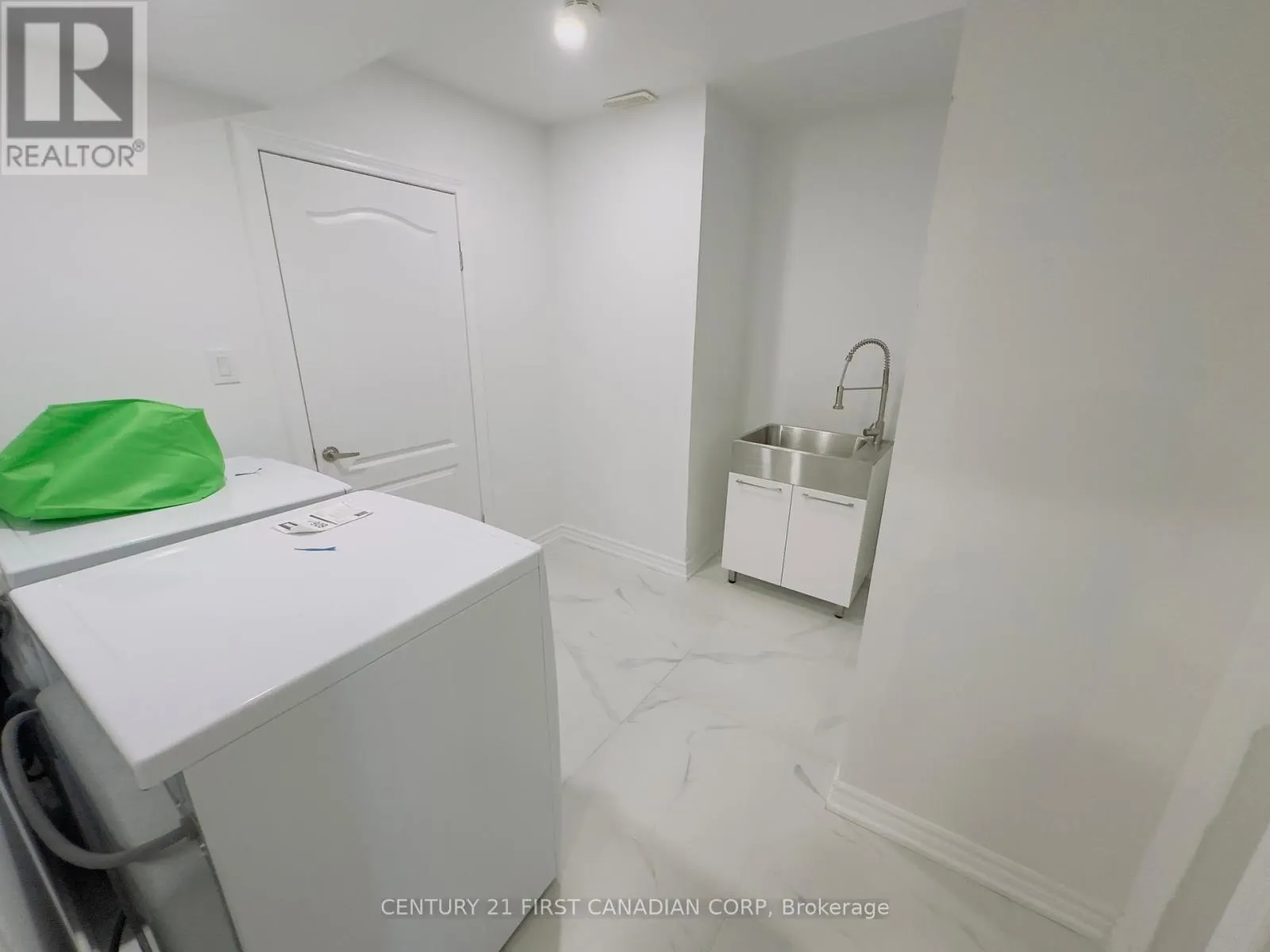 BASEMENT - 1565 SANDRIDGE AVENUE, #Basement