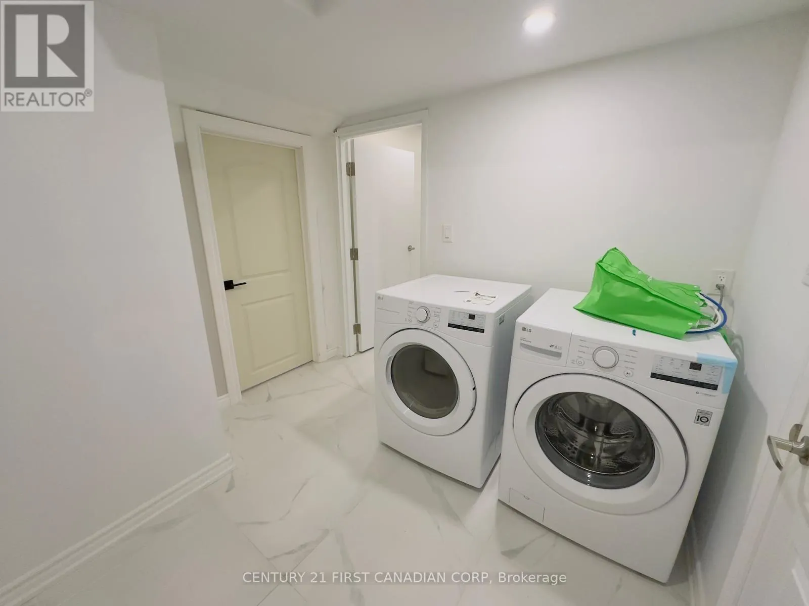 BASEMENT - 1565 SANDRIDGE AVENUE, #Basement