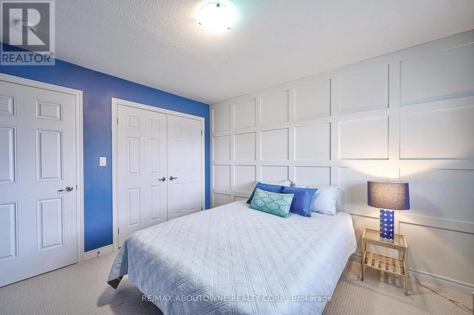 UPPER - 195 GRETI DRIVE