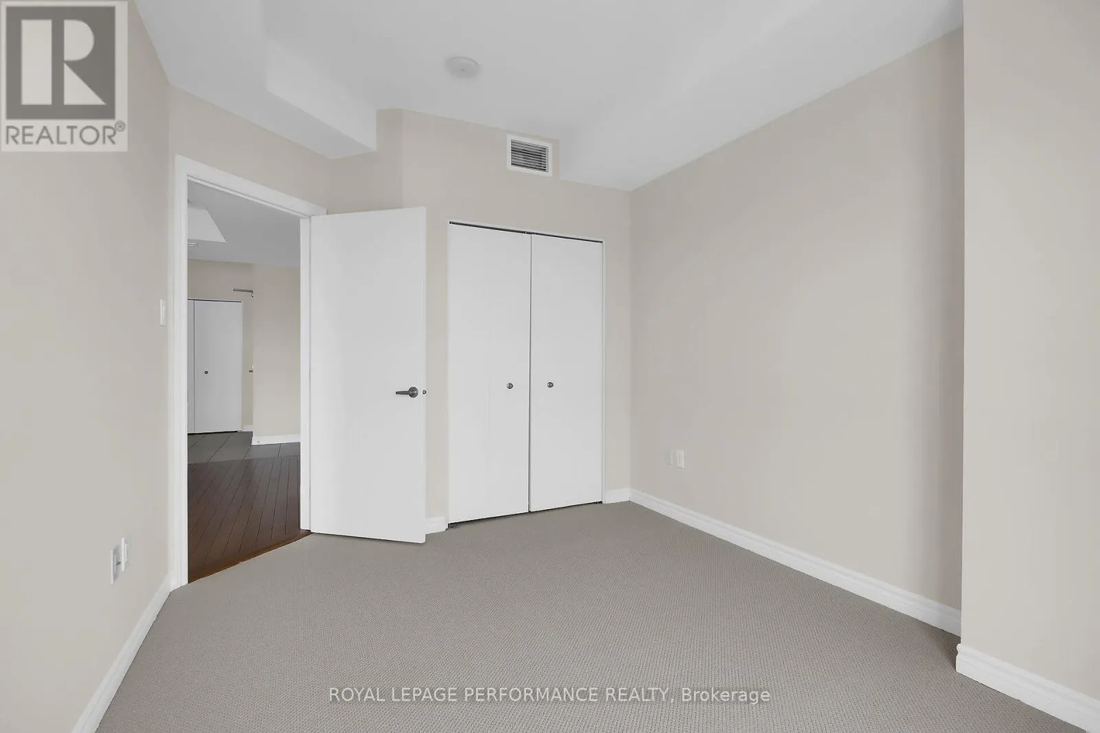 1807 - 70 LANDRY STREET