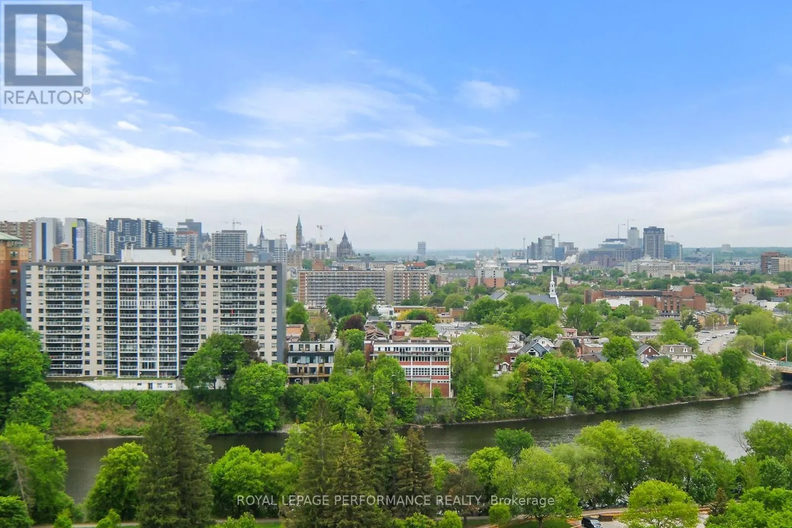 1807 - 70 LANDRY STREET