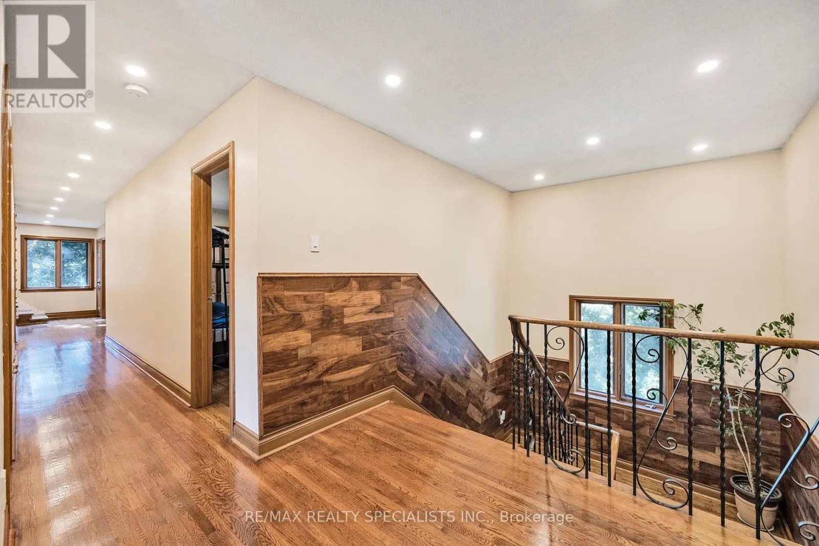 428239 25TH SIDE ROAD