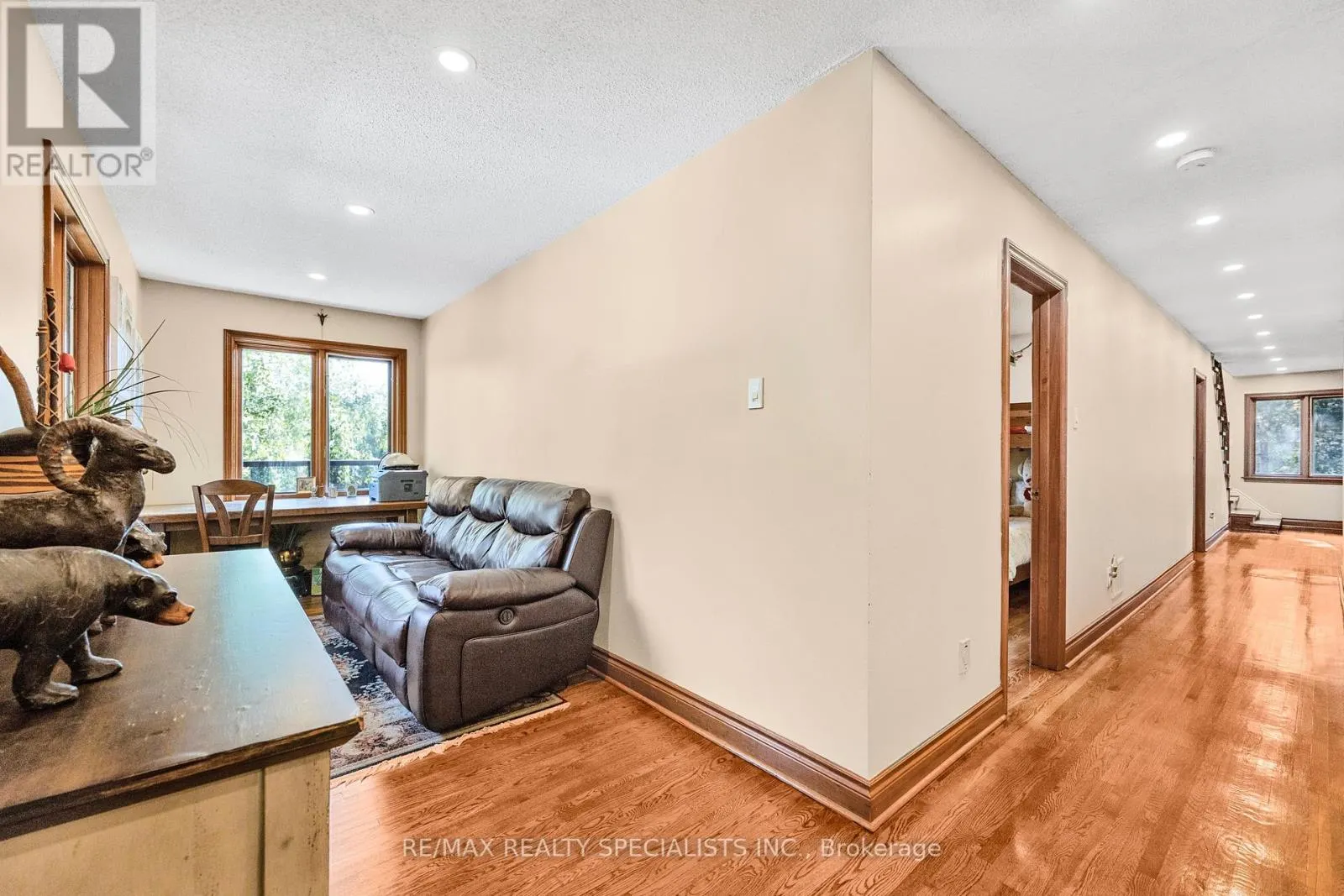 428239 25TH SIDE ROAD