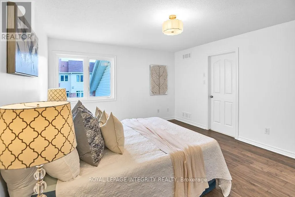 221 BADGELEY AVENUE