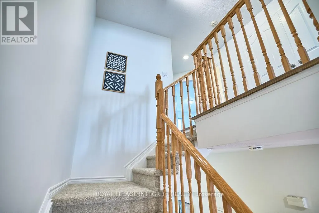 221 BADGELEY AVENUE