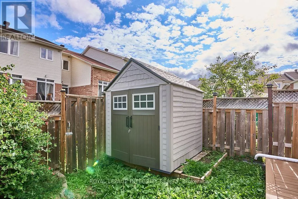 221 BADGELEY AVENUE