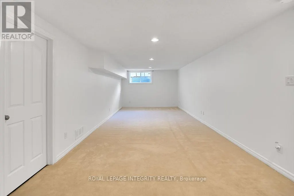 221 BADGELEY AVENUE