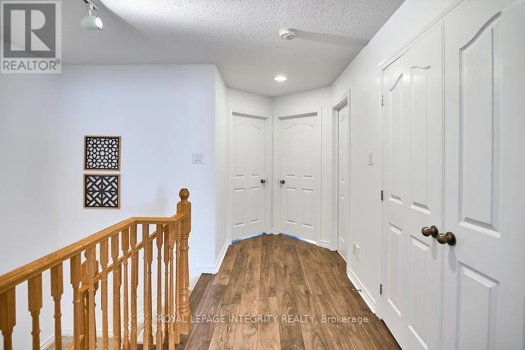 221 BADGELEY AVENUE