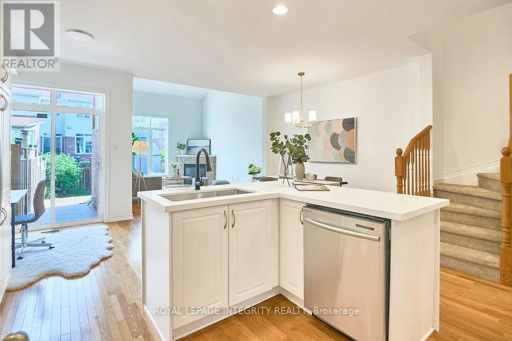 221 BADGELEY AVENUE