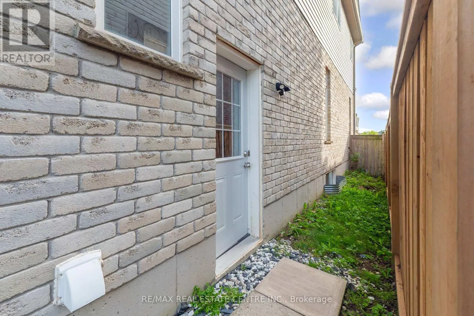 56 SMITH'S CREEK DRIVE