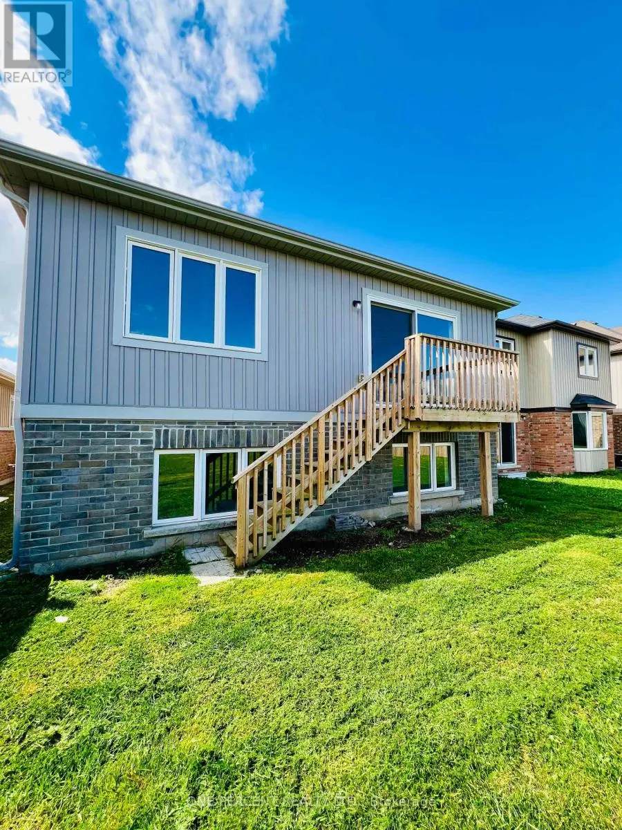 415 KROTZ STREET W