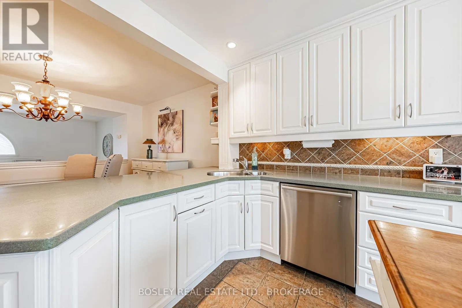 33 - 13 LAKESIDE DRIVE, #33
