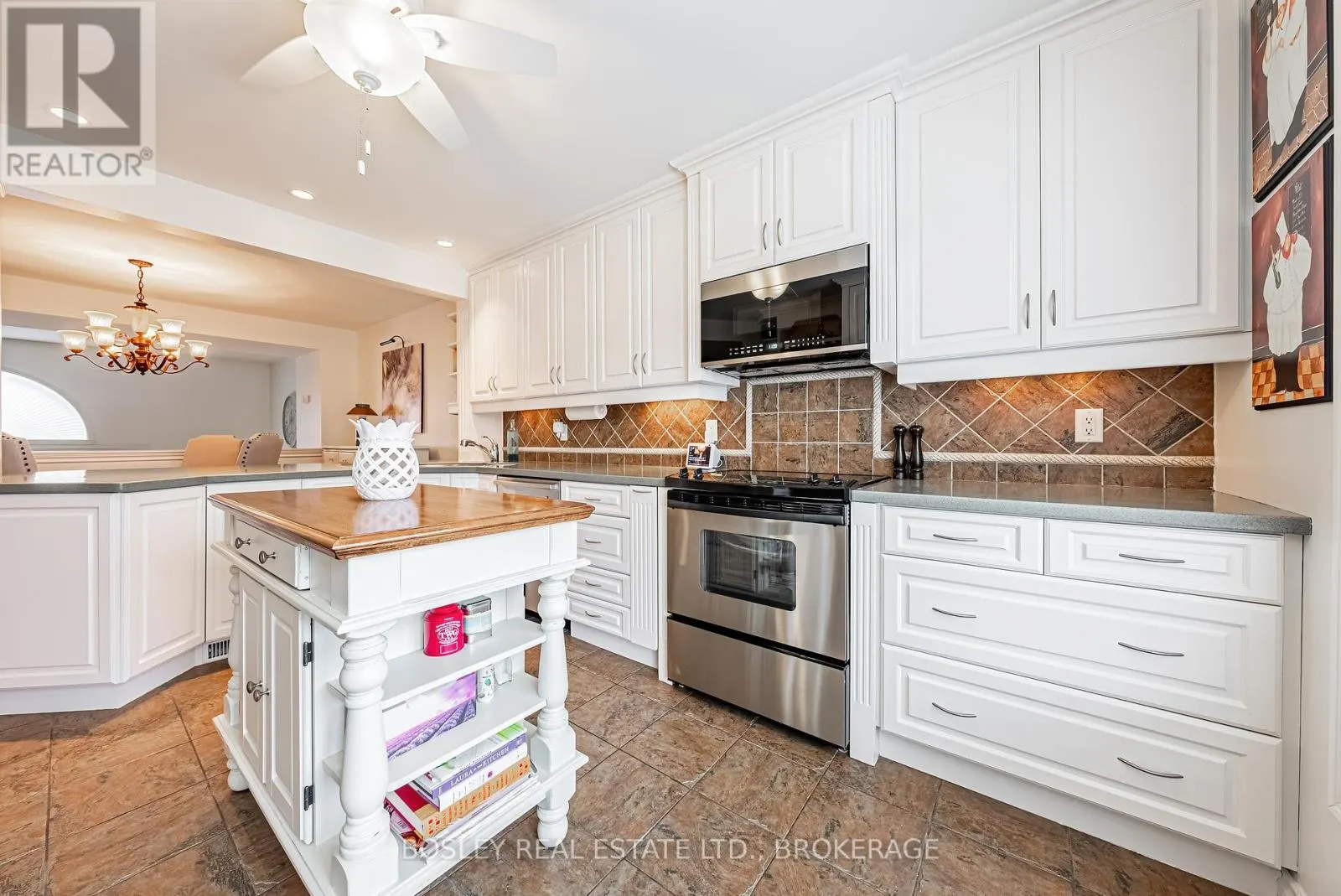 33 - 13 LAKESIDE DRIVE, #33