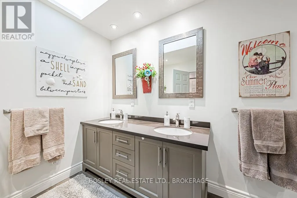 33 - 13 LAKESIDE DRIVE, #33