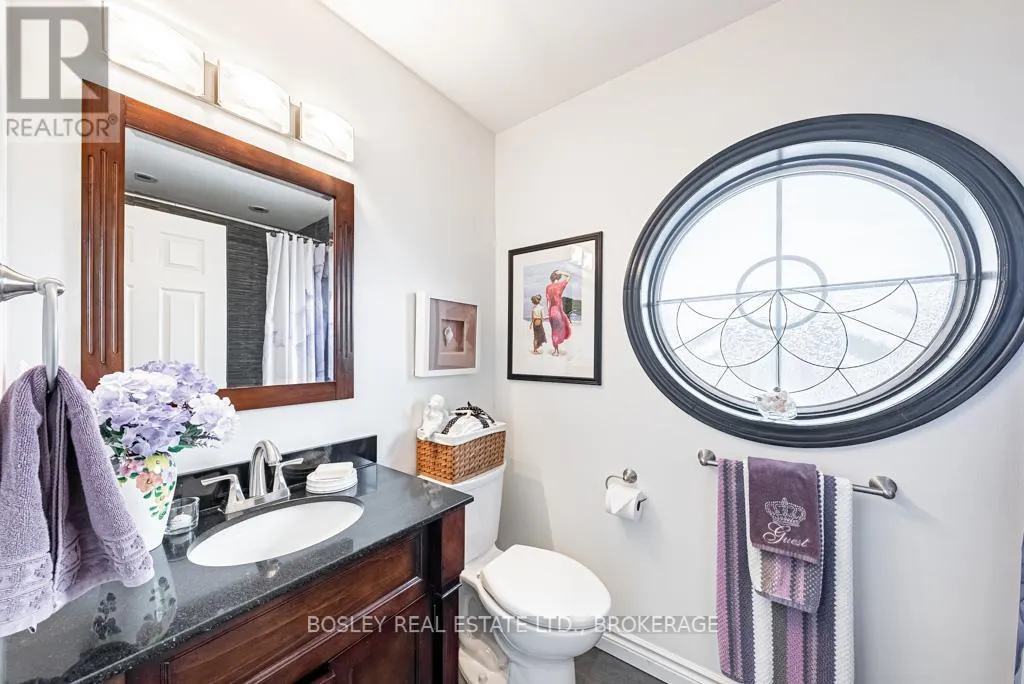 33 - 13 LAKESIDE DRIVE, #33