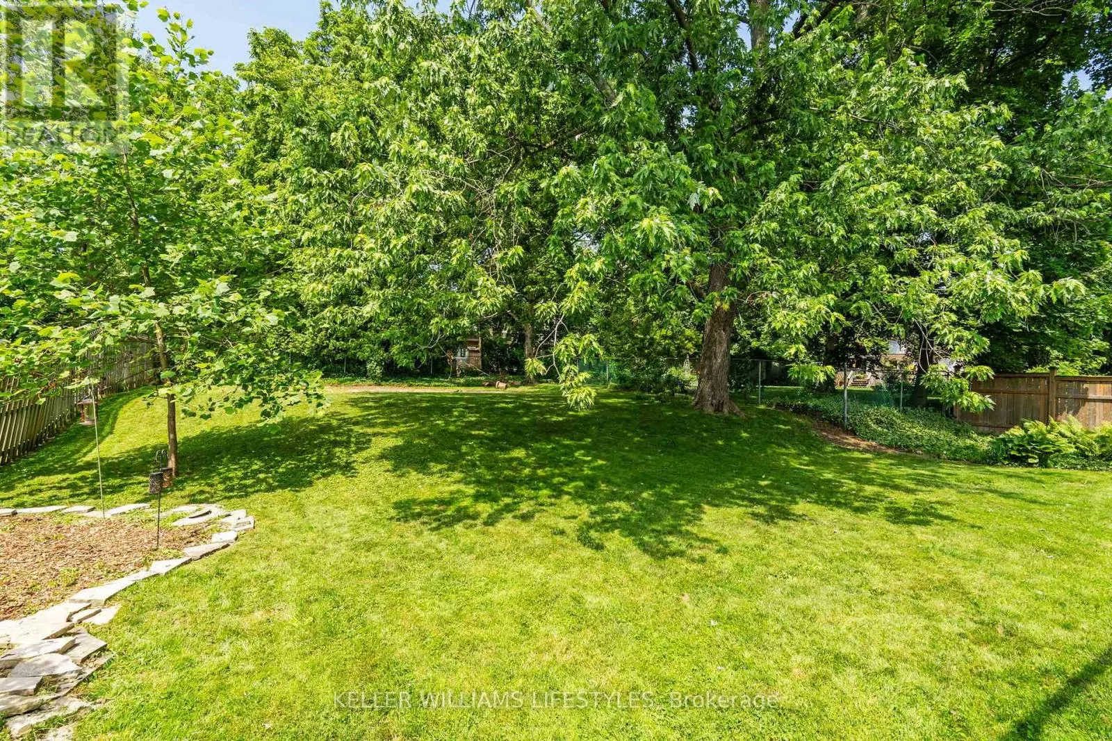 479 HUNTINGDON DRIVE