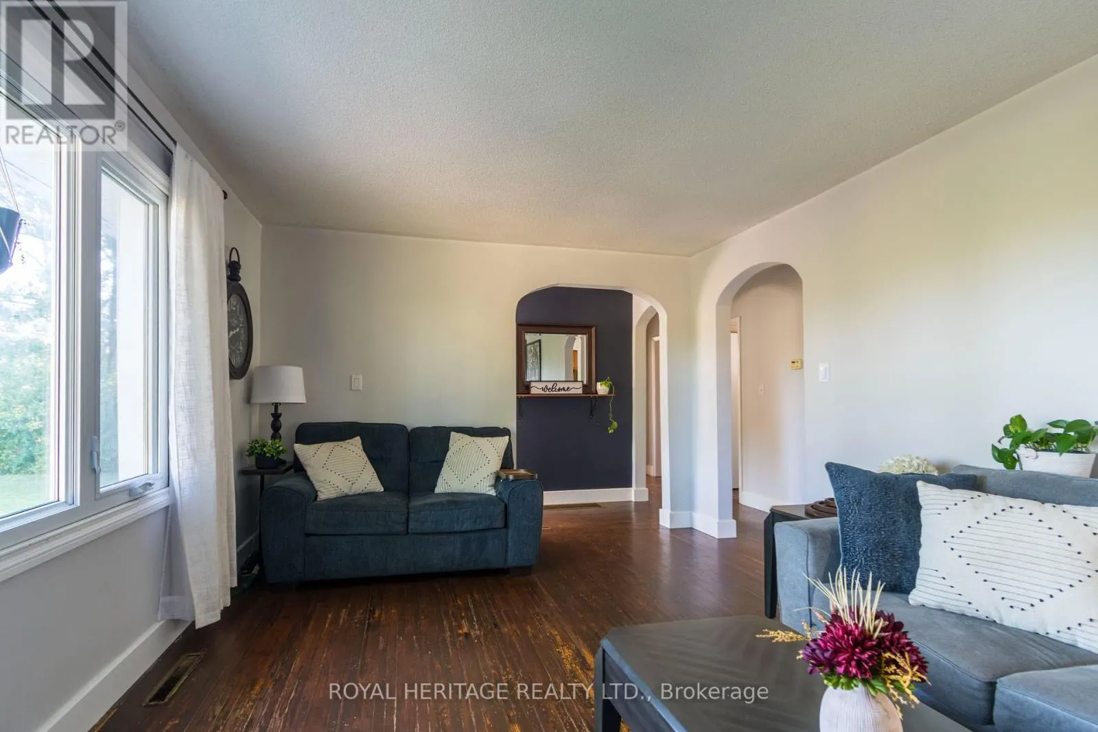444 LAZIER ROAD