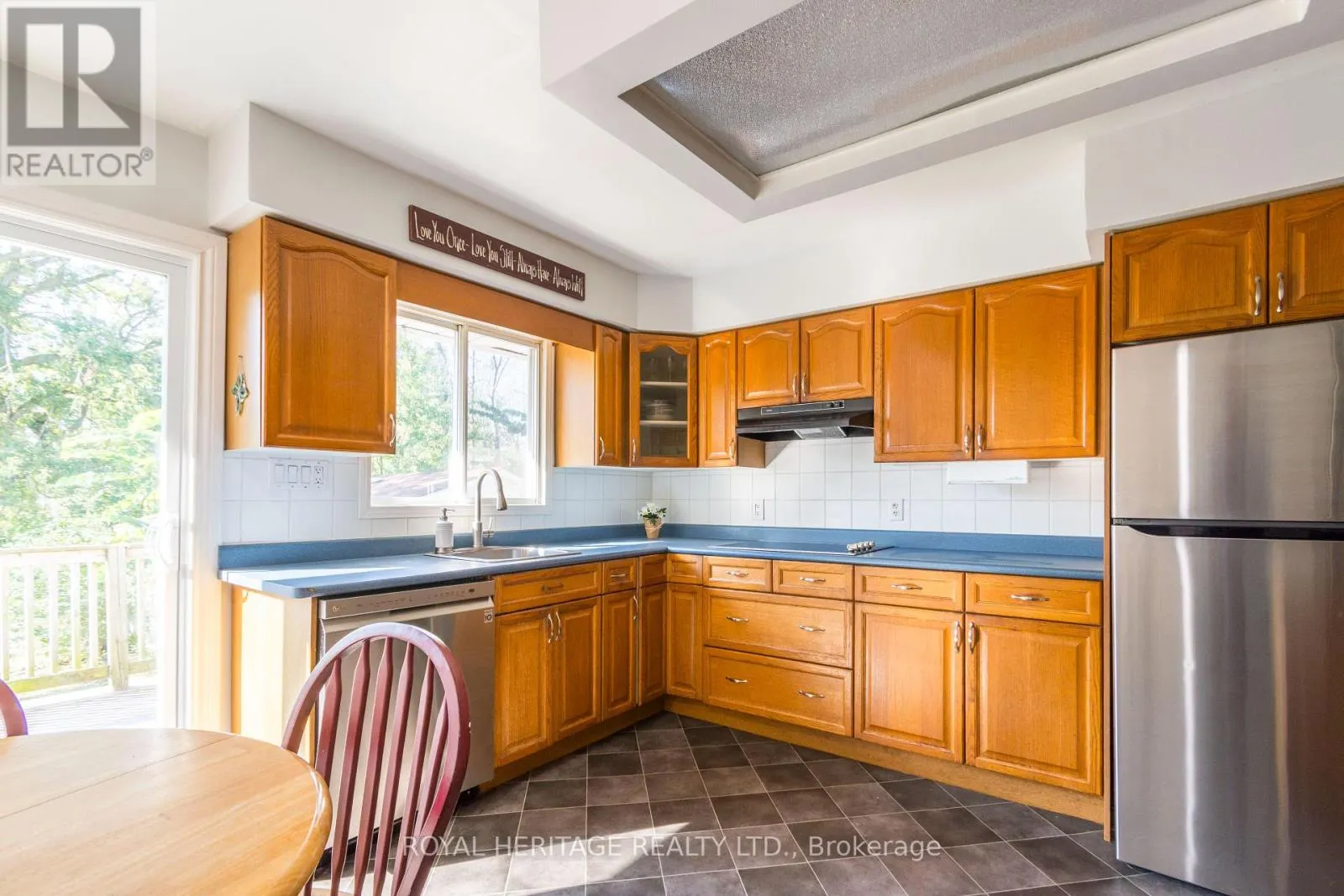 444 LAZIER ROAD