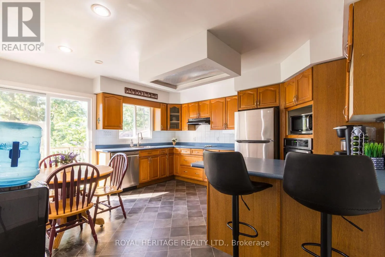 444 LAZIER ROAD