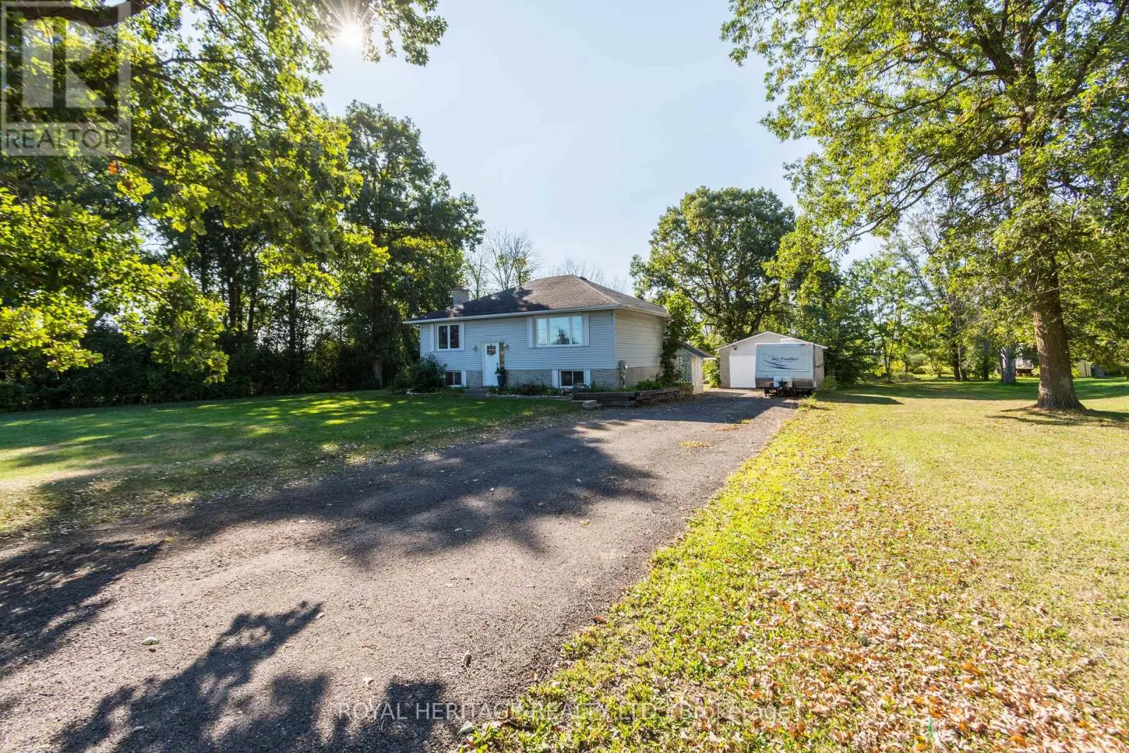 444 LAZIER ROAD