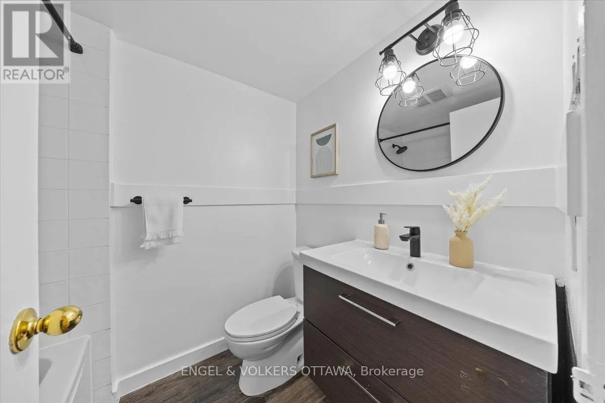 610 - 2020 JASMINE CRESCENT