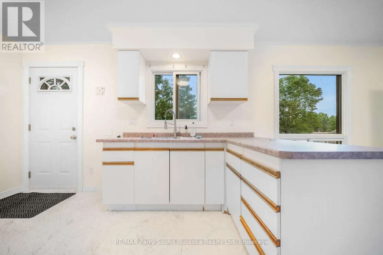 11 LAIRD DRIVE