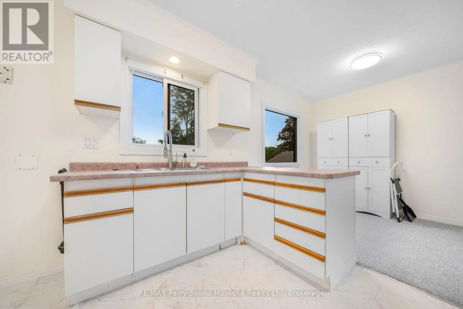 11 LAIRD DRIVE