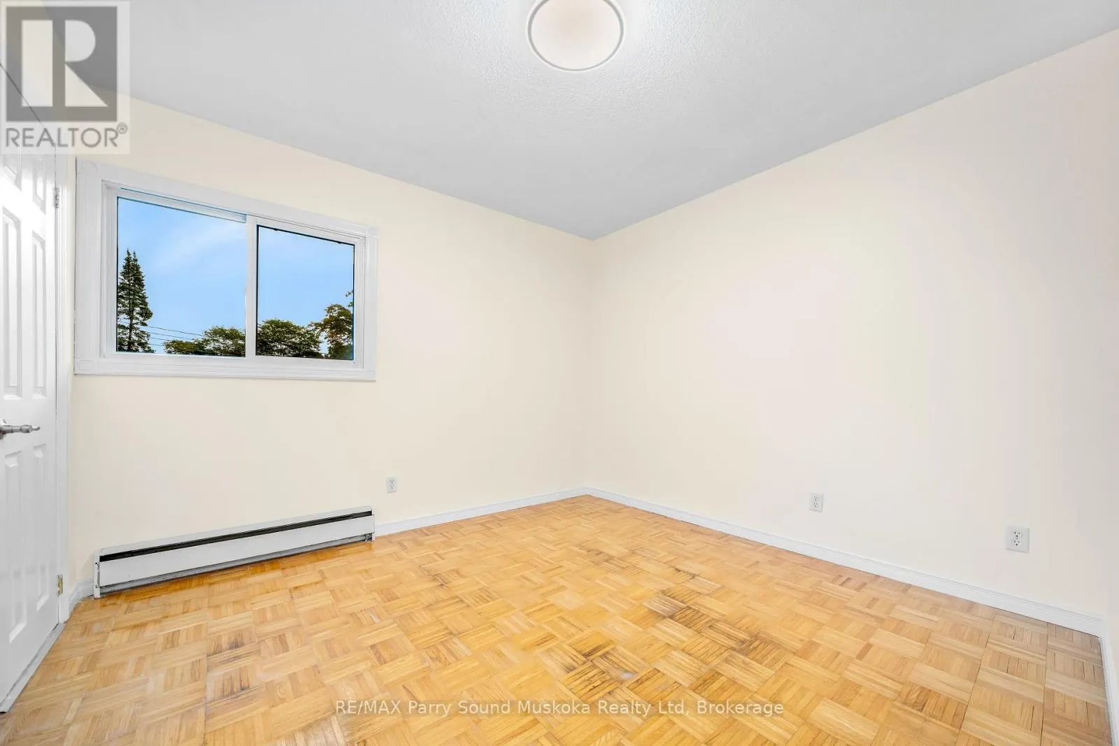 11 LAIRD DRIVE