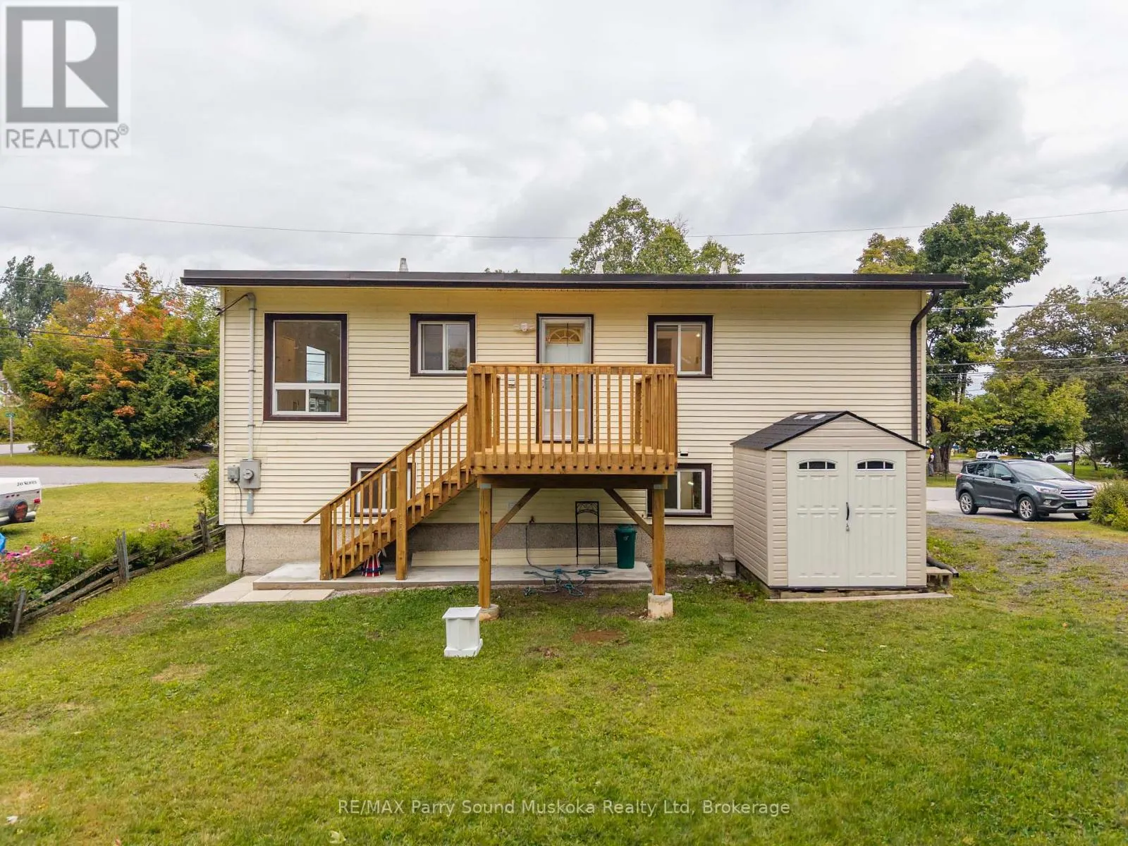 11 LAIRD DRIVE