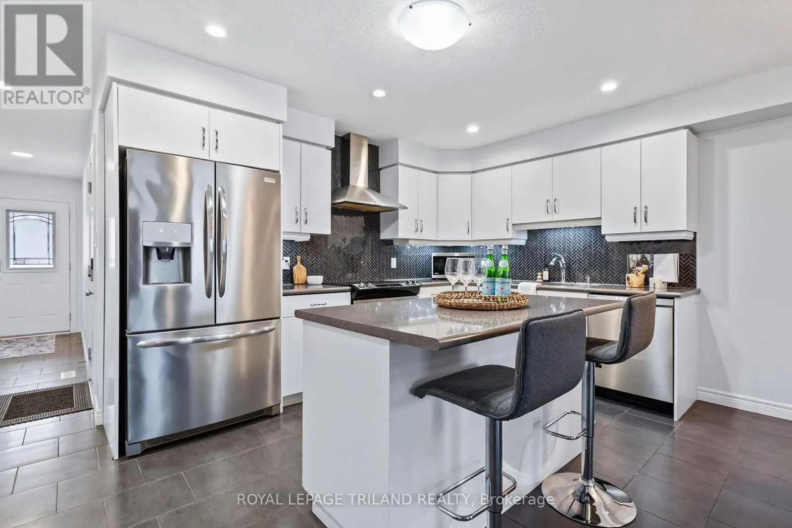 50 - 1220 RIVERBEND ROAD, #50
