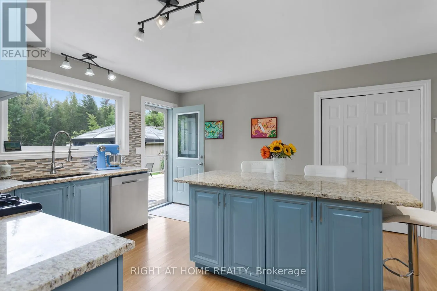 89 RIVER ROAD