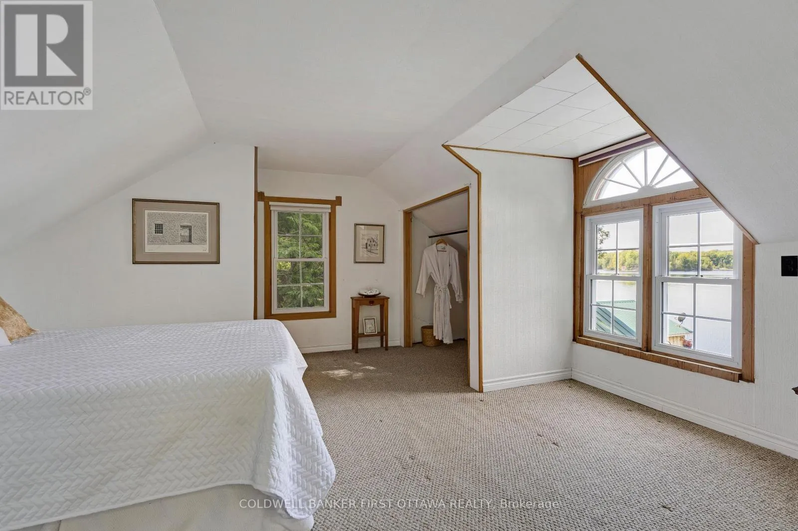4712 BRITON HOUGHTON BAY ROAD