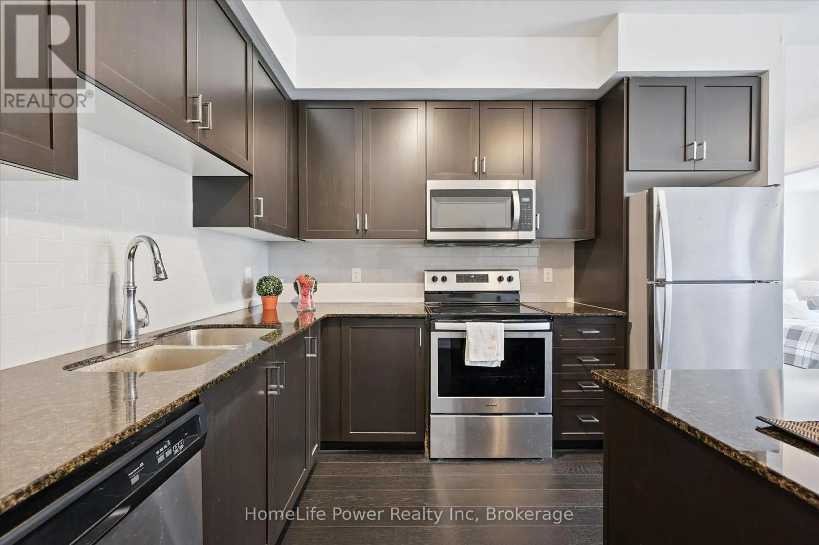 603 - 155 CAROLINE STREET S, #603