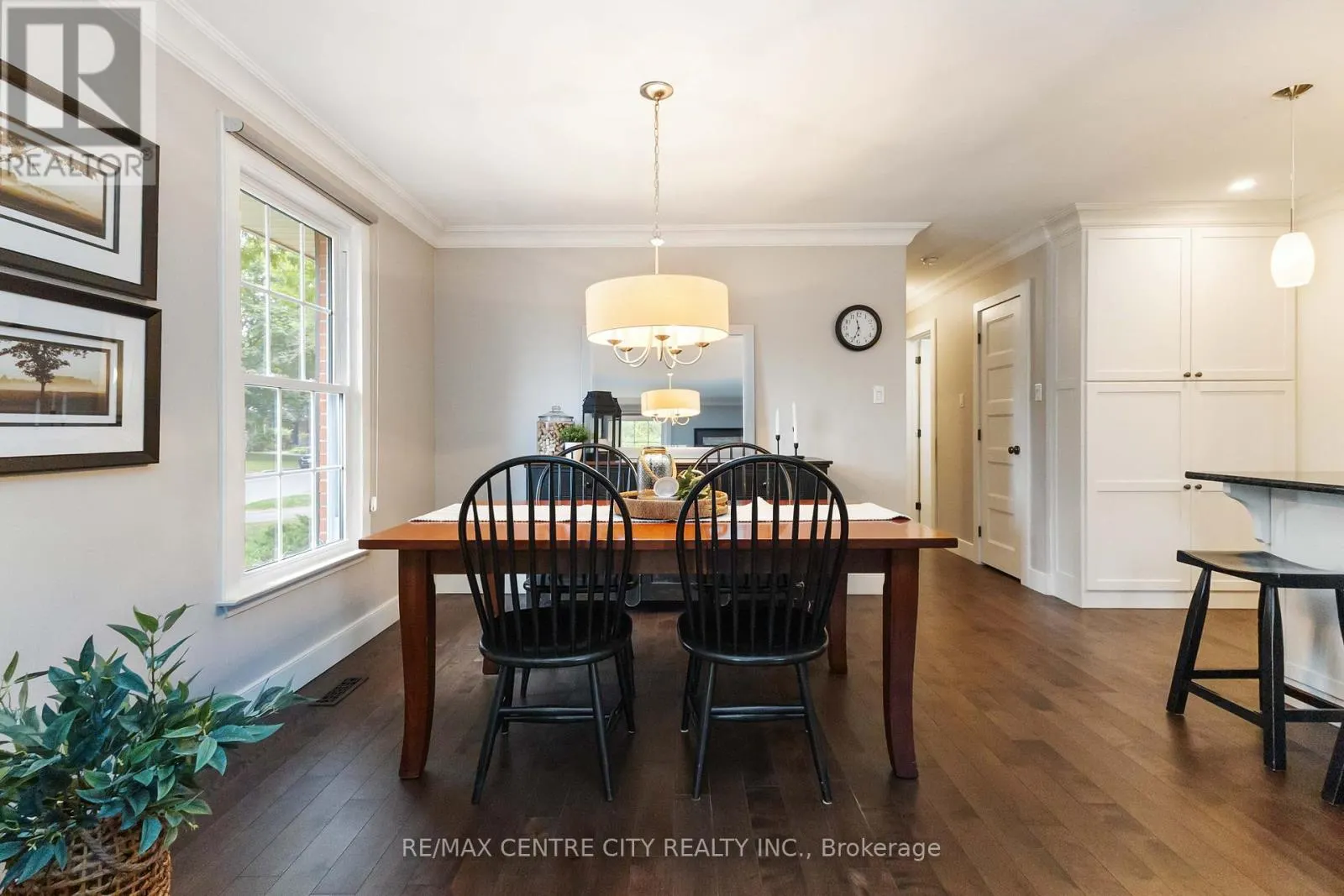 1450 STONEYBROOK CRESCENT