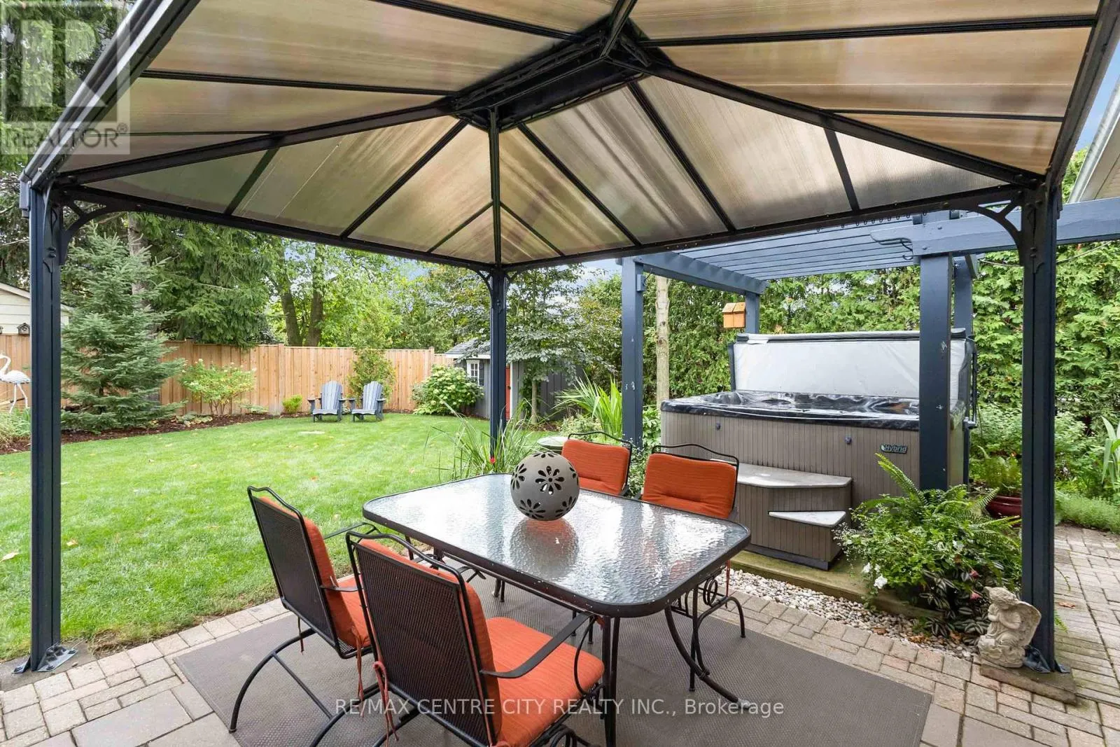 1450 STONEYBROOK CRESCENT