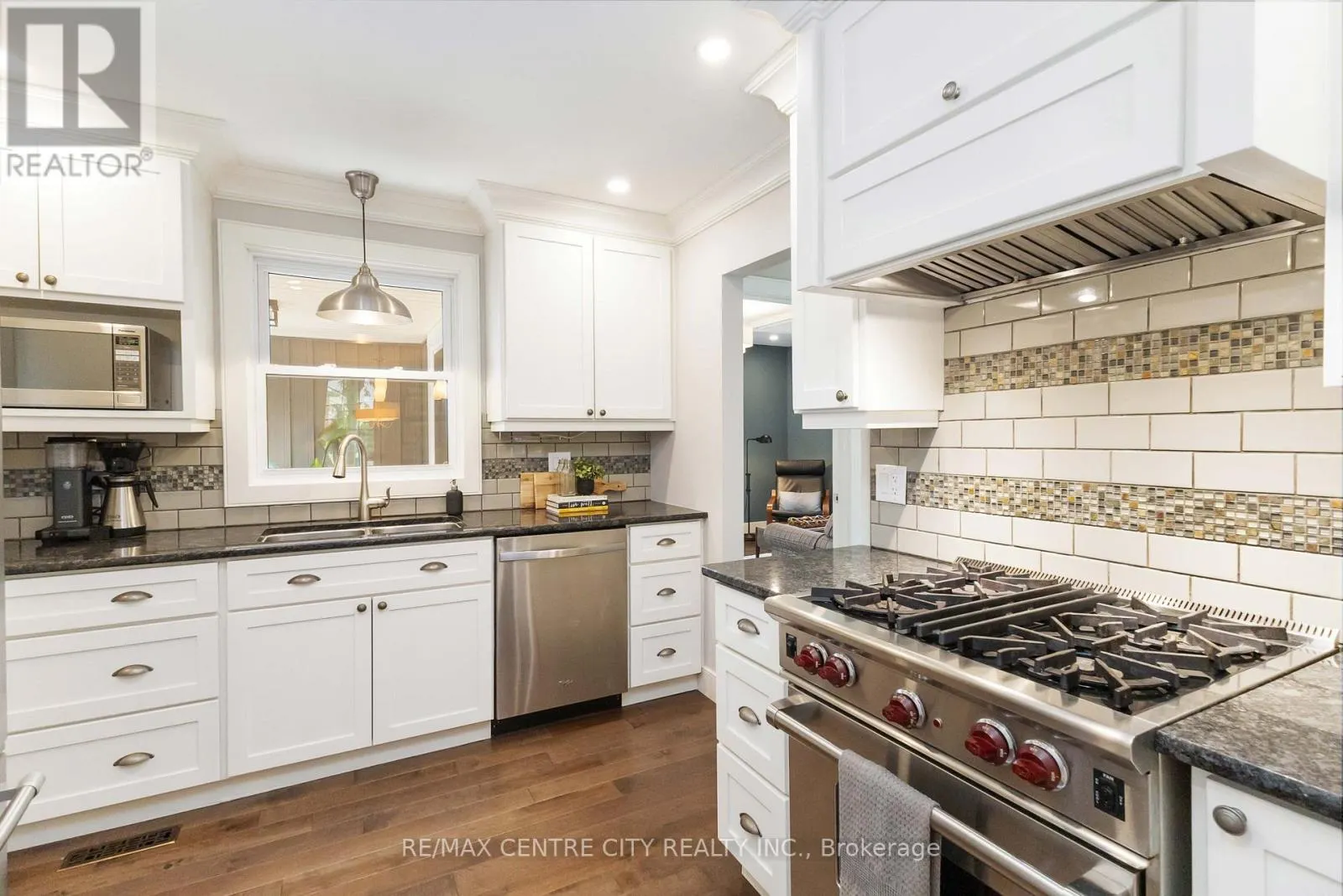 1450 STONEYBROOK CRESCENT