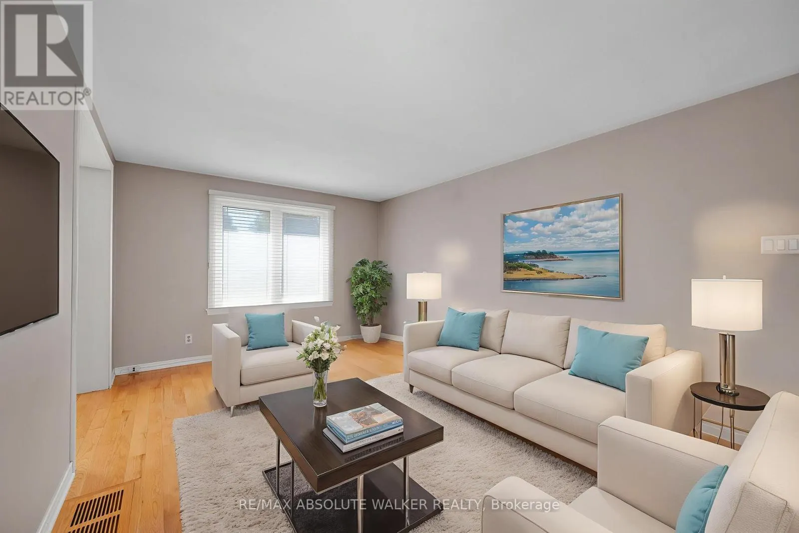 365 AMIENS STREET